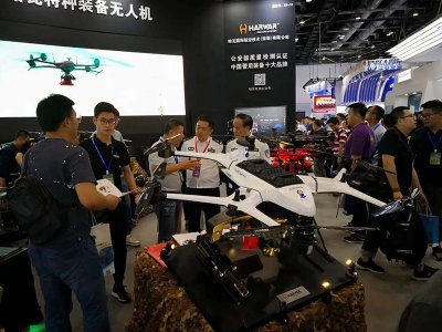 哈瓦无人机携高精尖特种装备亮相中国国际警用装备博览会
